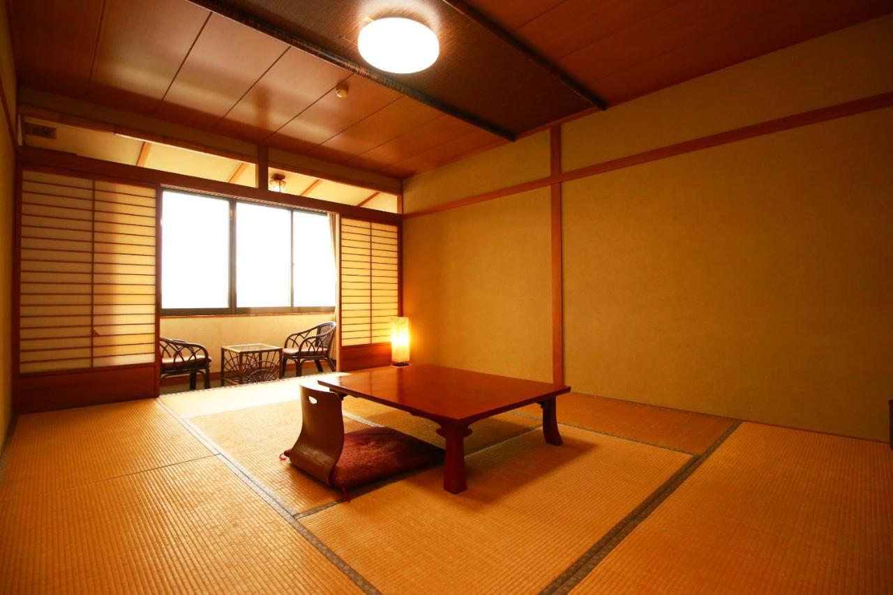 Oyado Kagetsu Hotel Sado Exterior photo